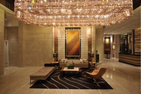 广州夜未眠：93年繁华夜景揭秘