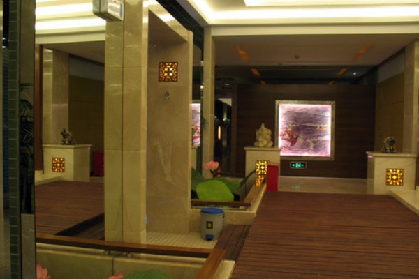 广州新乐桑拿，热门休闲场所推荐